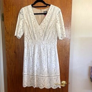 Vince Camuto Elegant White Lace Dress